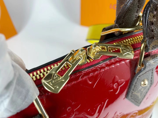 ルイヴィトンバッグ細部ディテール